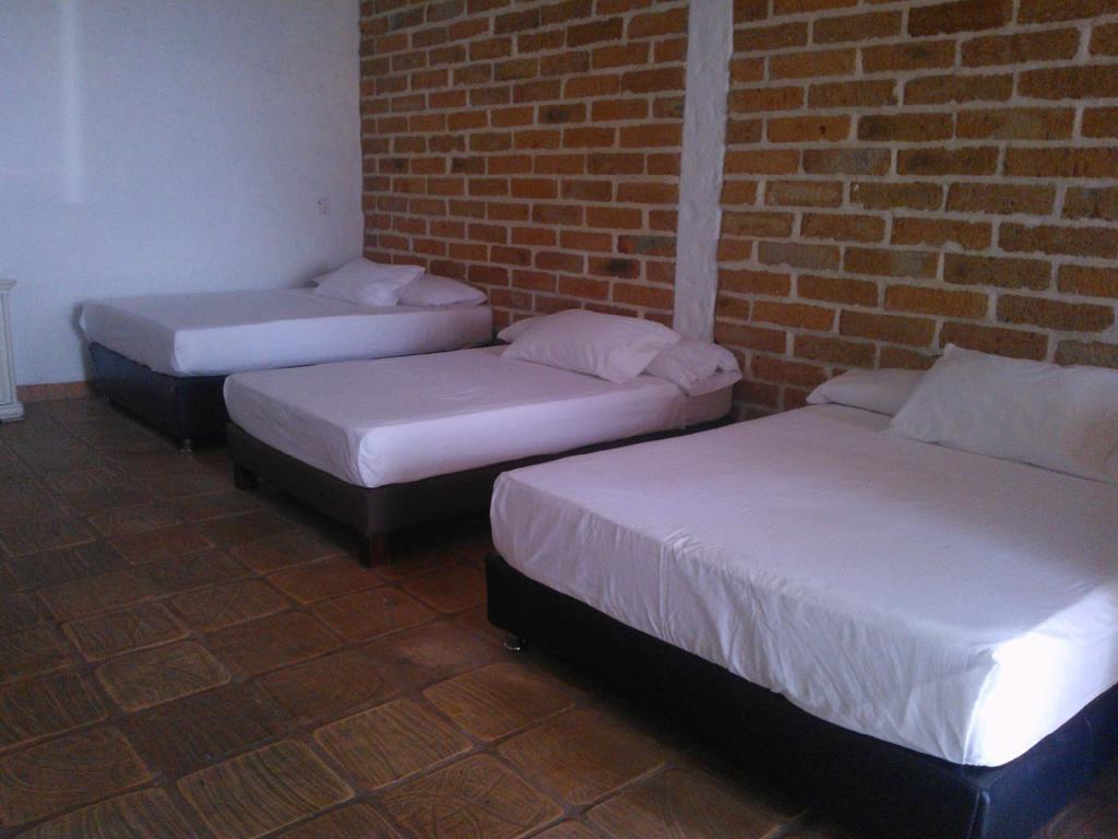 Hotel Santa Barbara Colonial - סנטה פה דה אנטיוקיה חדר תמונה