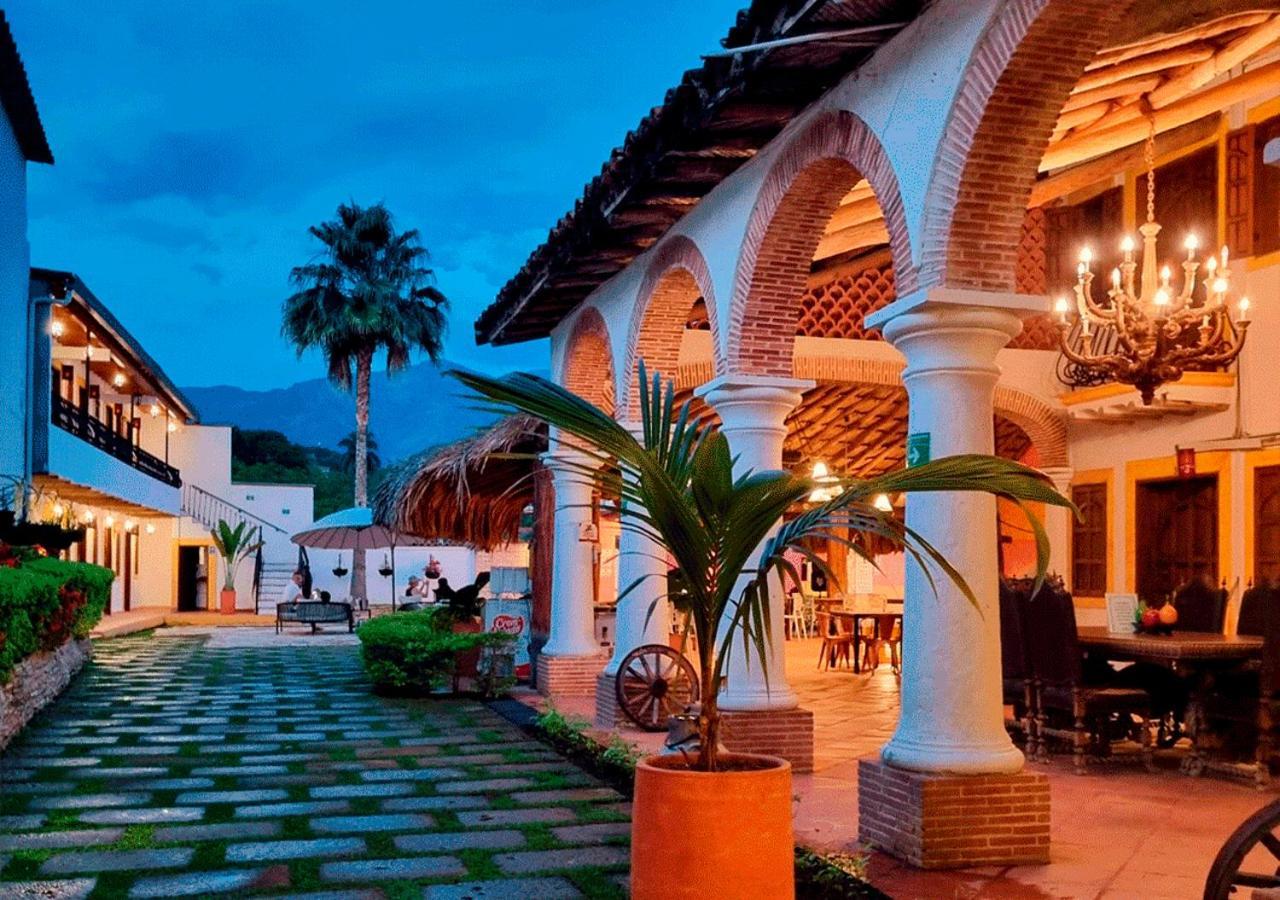 Hotel Santa Barbara Colonial - סנטה פה דה אנטיוקיה מראה חיצוני תמונה
